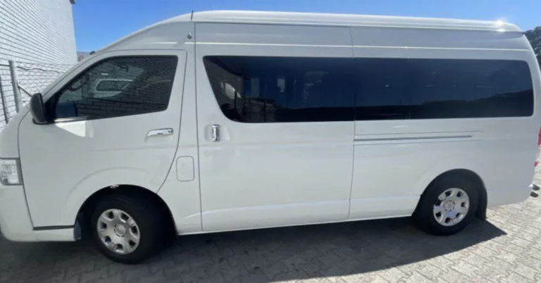 Reliable and Comfortable Taxi Cabs Auckland Services with Mr Maxi Cab